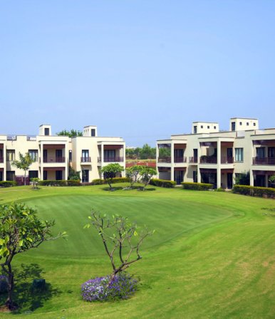 Silverglades Golf Resort & Studio Apartments - Project