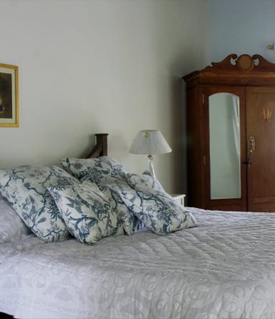 Beautifully Renovated Portuguese 5 Bedroom Villa - Project