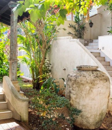Beautifully Renovated Portuguese 5 Bedroom Villa - Project