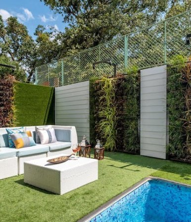 Villa for Resale in Marsierra Swimming Pool